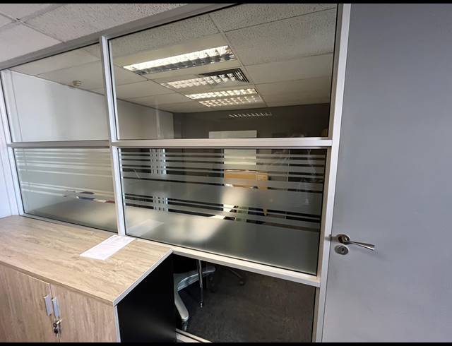 76.20M² OFFICE TO LET IN CLAREMONT